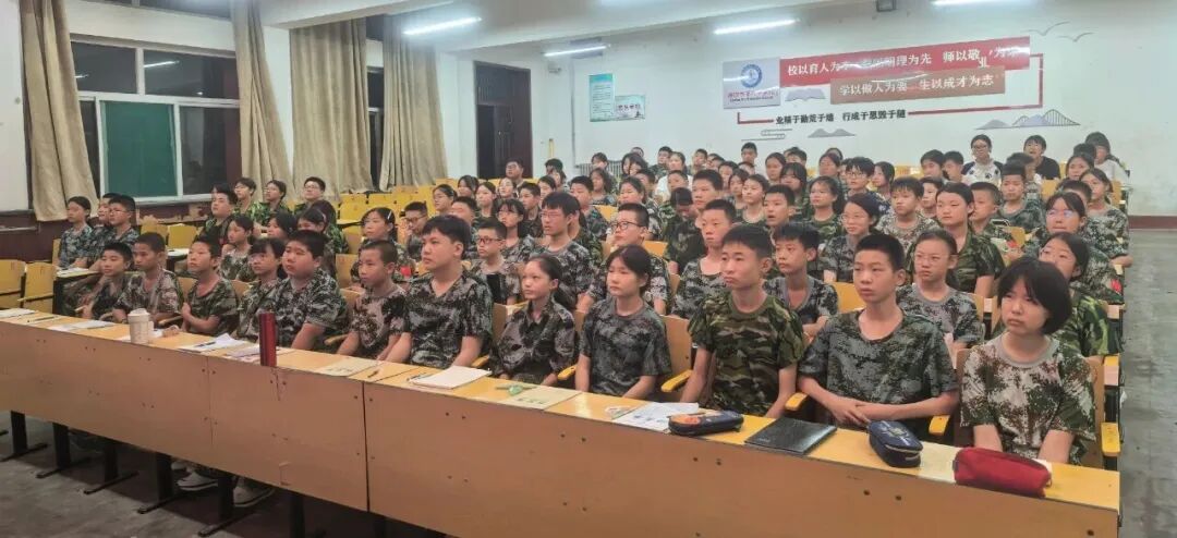 指尖跃动破框，心向阳光绽放——临汾九中七年级心理健康活动侧记插图10