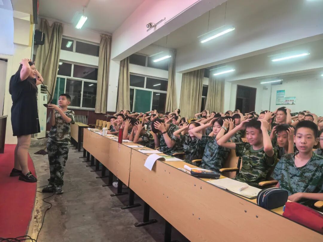 指尖跃动破框，心向阳光绽放——临汾九中七年级心理健康活动侧记插图5